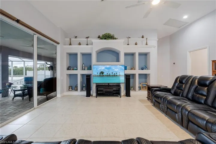 1223 NW 20th PL, CAPE CORAL FL 33993