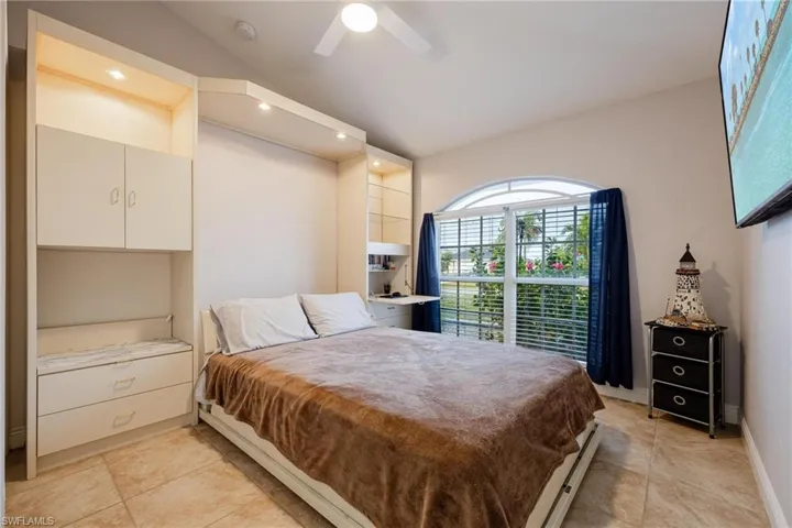 1223 NW 20th PL, CAPE CORAL FL 33993