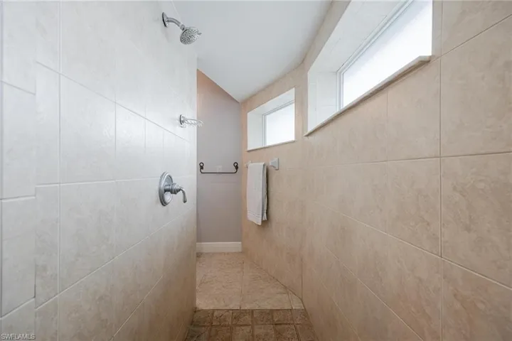 1223 NW 20th PL, CAPE CORAL FL 33993