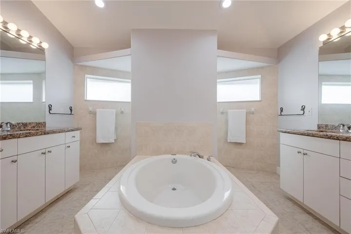 1223 NW 20th PL, CAPE CORAL FL 33993