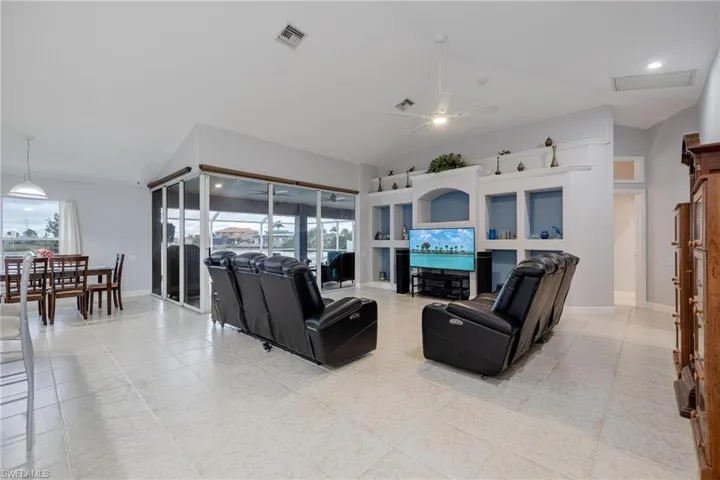 1223 NW 20th PL, CAPE CORAL FL 33993