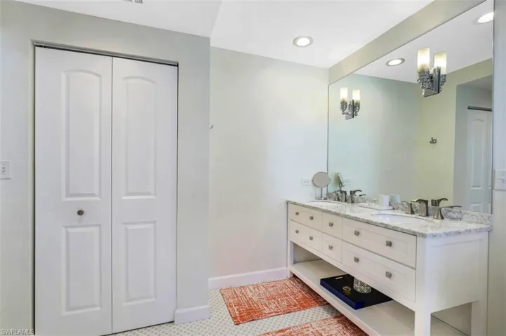 739 7th Ave N, Naples, Florida 34102