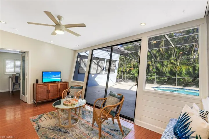739 7th Ave N, Naples, Florida 34102