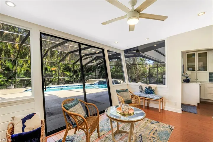 739 7th Ave N, Naples, Florida 34102