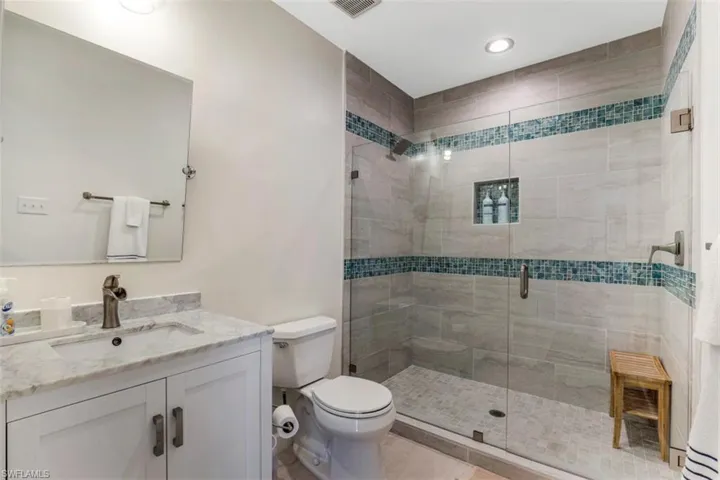 739 7th Ave N, Naples, Florida 34102