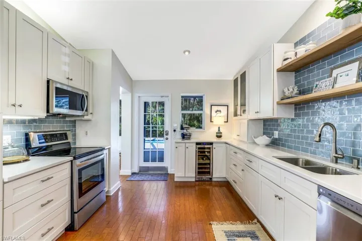 739 7th Ave N, Naples, Florida 34102