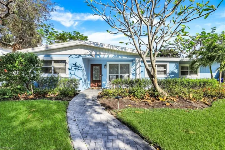 739 7th Ave N, Naples, Florida 34102