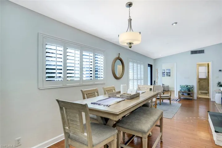 739 7th Ave N, Naples, Florida 34102