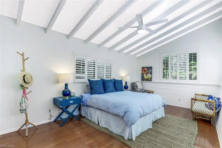739 7th Ave N, Naples, Florida 34102