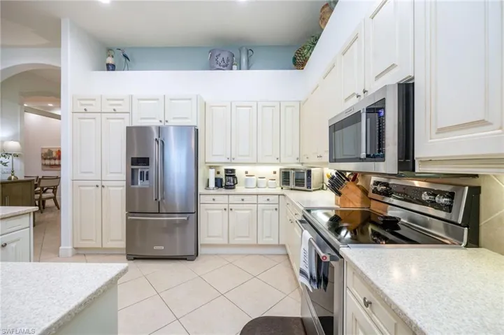 840 Villa Florenza Dr, Naples, Florida 34119