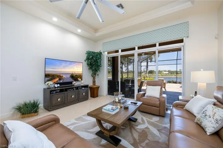 840 Villa Florenza Dr, Naples, Florida 34119