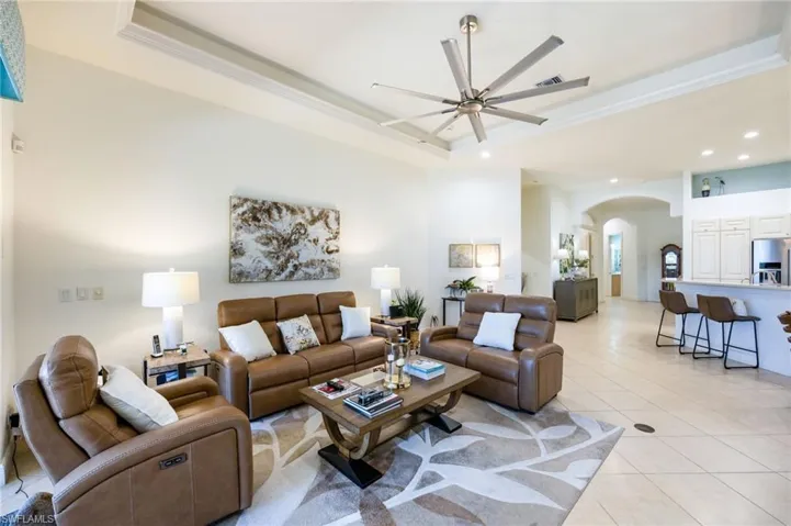 840 Villa Florenza Dr, Naples, Florida 34119