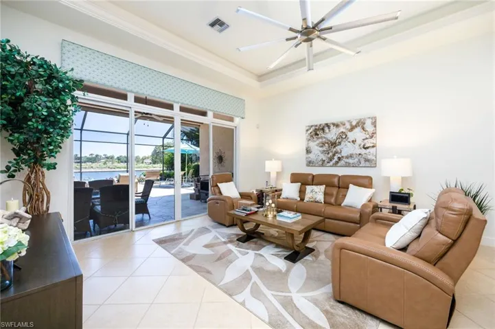 840 Villa Florenza Dr, Naples, Florida 34119