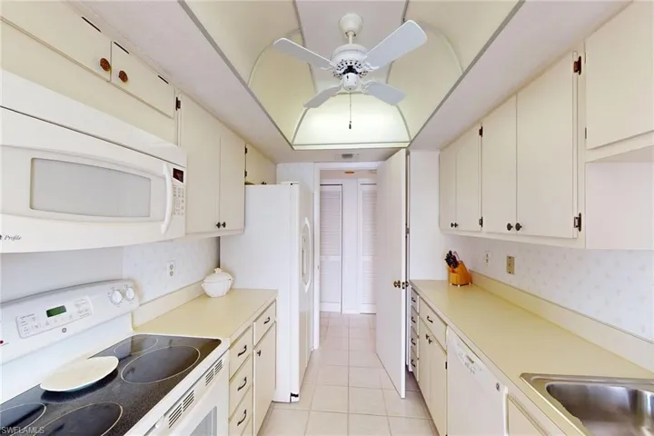 1100 Collier Blvd 325, Marco Island, Florida 34145