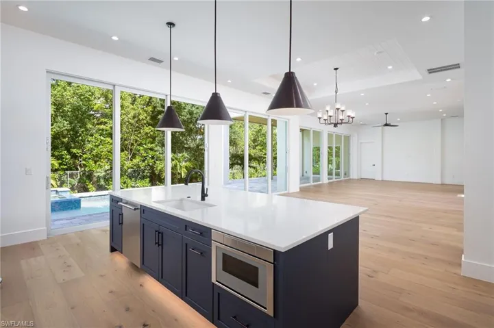 2854 Coach House Way, Naples, Florida 34105