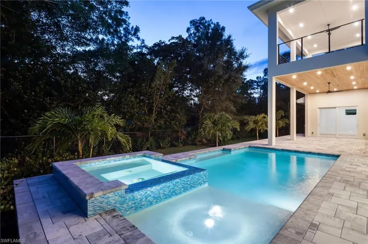 2854 Coach House Way, Naples, Florida 34105