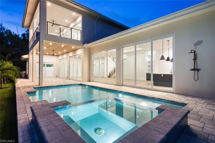 2854 Coach House Way, Naples, Florida 34105