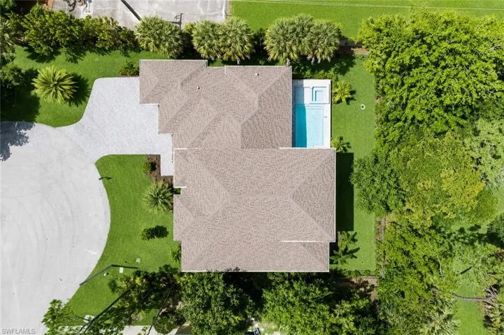 2854 Coach House Way, Naples, Florida 34105
