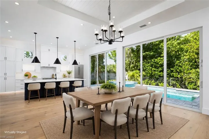 2854 Coach House Way, Naples, Florida 34105