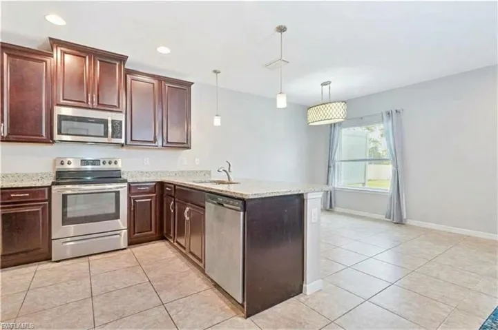 3786 Tilbor Cir, Fort Myers, Florida 33916
