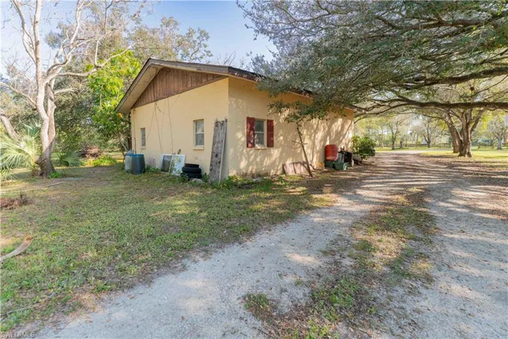 View of side of property