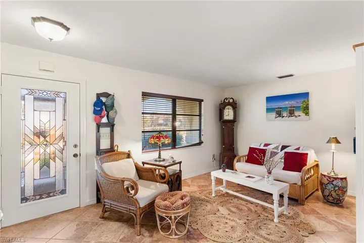 595 103rd Ave N, Naples, Florida 34108