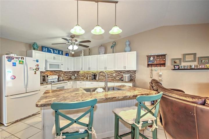 2926-2928 SE Santa Barbara  PL, CAPE CORAL, FL 33904