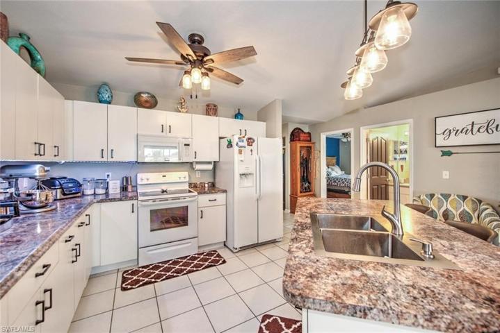 2926-2928 SE Santa Barbara  PL, CAPE CORAL, FL 33904