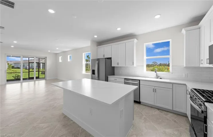 17321  Willow Tree  LN, North Fort Myers, FL 33917