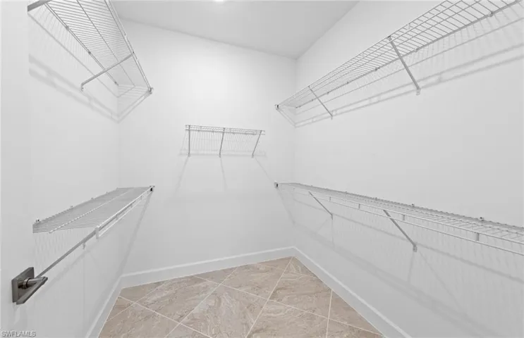 17321  Willow Tree  LN, North Fort Myers, FL 33917