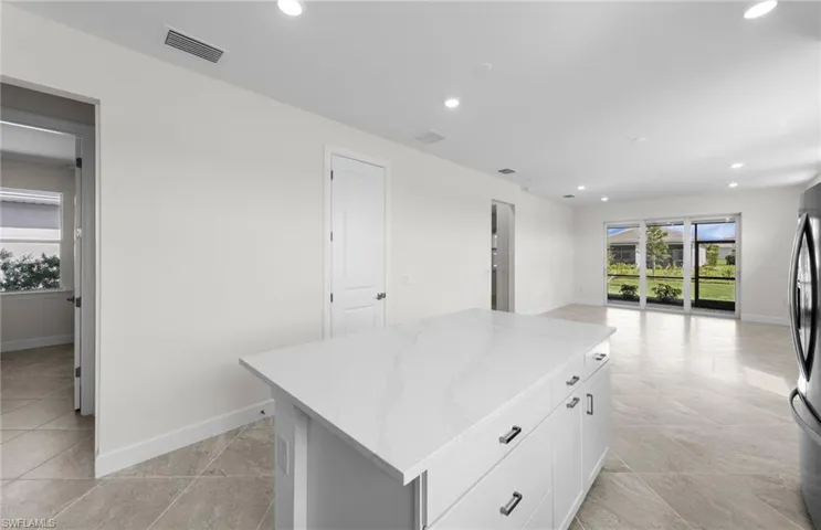 17321  Willow Tree  LN, North Fort Myers, FL 33917
