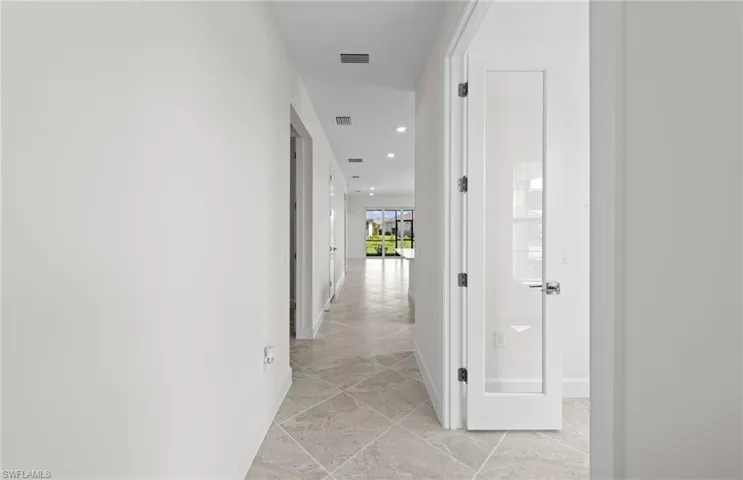 17321  Willow Tree  LN, North Fort Myers, FL 33917