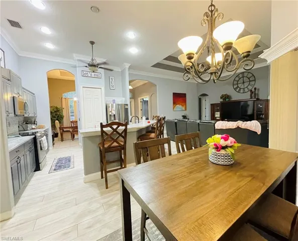 Breakfast area