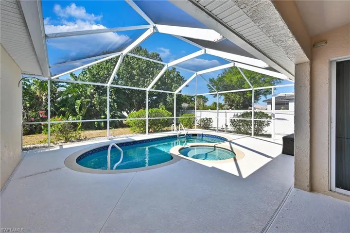 1338 NE 33rd  LN, Cape Coral, FL 33909