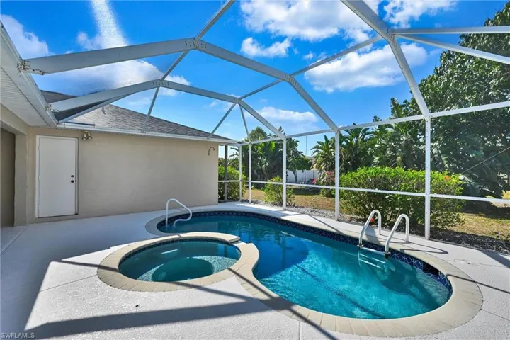 1338 NE 33rd  LN, Cape Coral, FL 33909