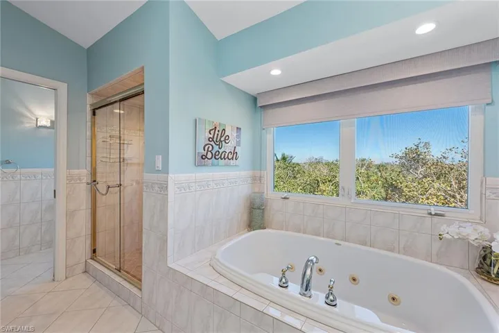 10455 Keewaydin, Naples, Florida 34113