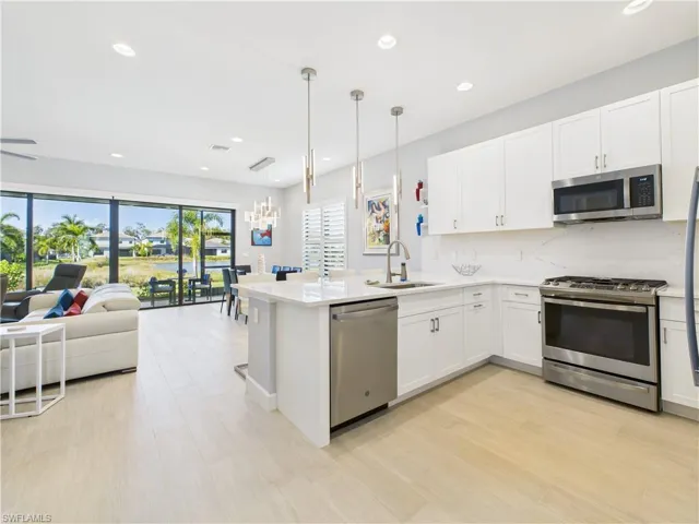 Chef's Kitchen, Great Room & Dining Room