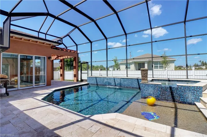 2031 NE 34th ST, CAPE CORAL FL 33909