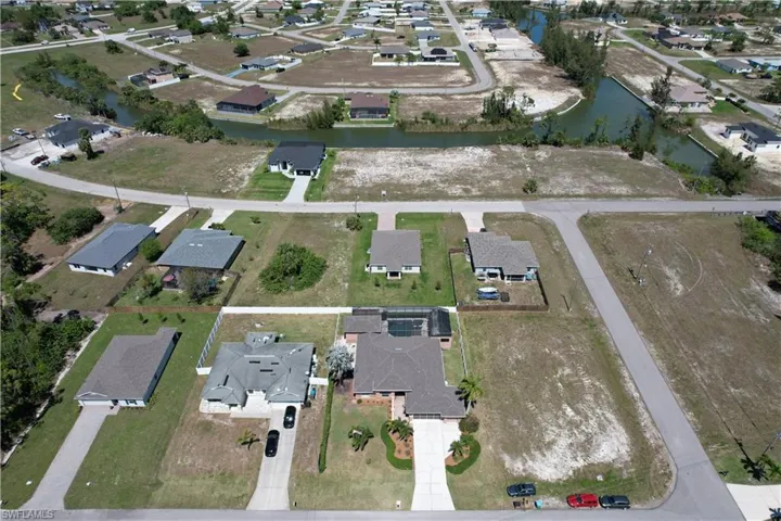 2031 NE 34th ST, CAPE CORAL FL 33909