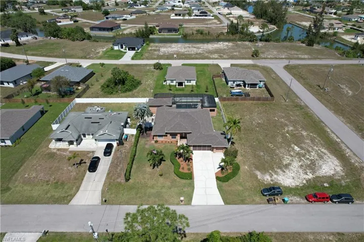 2031 NE 34th ST, CAPE CORAL FL 33909
