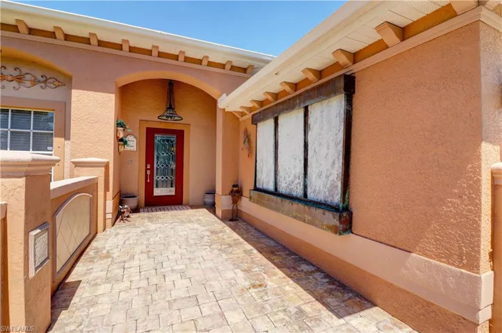 2031 NE 34th ST, CAPE CORAL FL 33909
