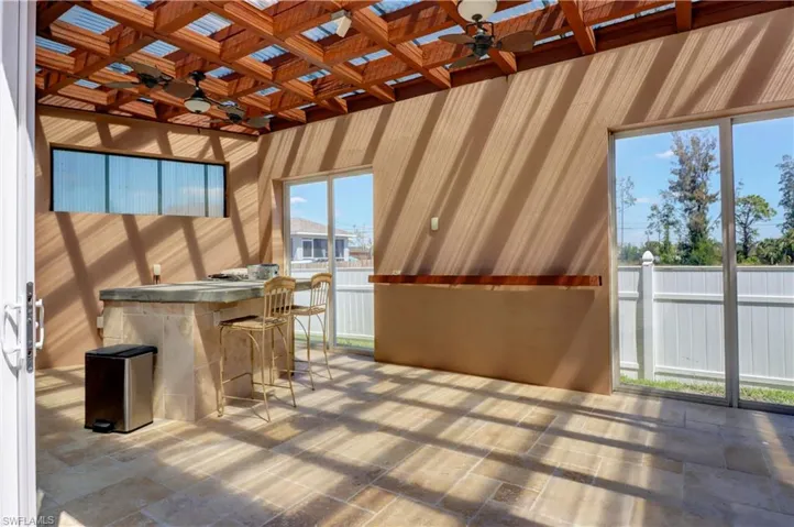 2031 NE 34th ST, CAPE CORAL FL 33909