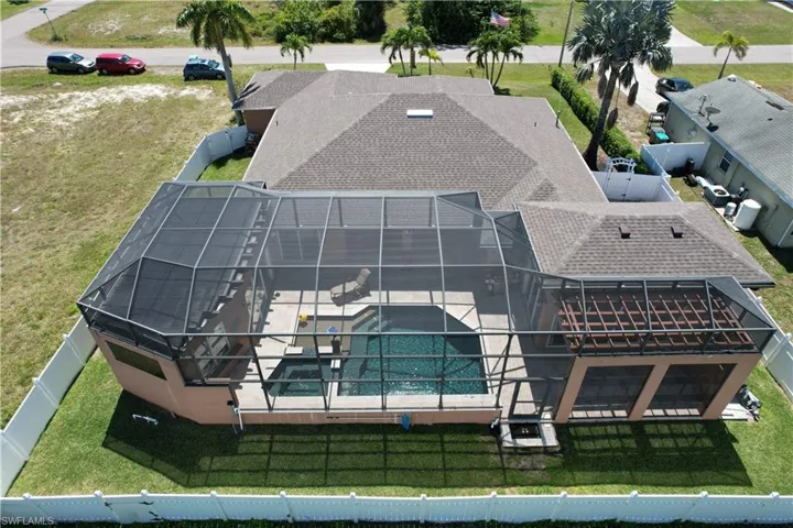2031 NE 34th ST, CAPE CORAL FL 33909