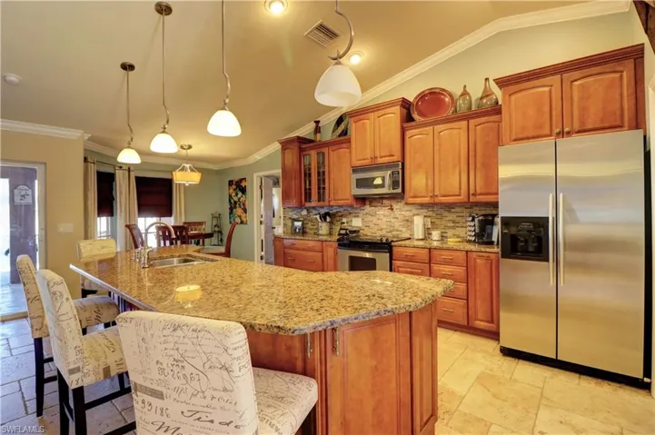 2031 NE 34th ST, CAPE CORAL FL 33909