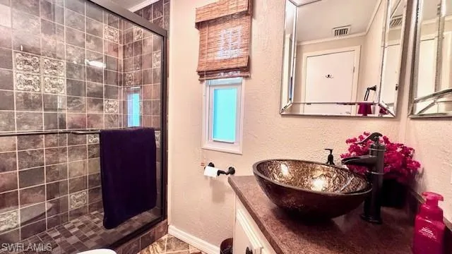14590 Paul Revere Loop, North Fort Myers, Florida 33917