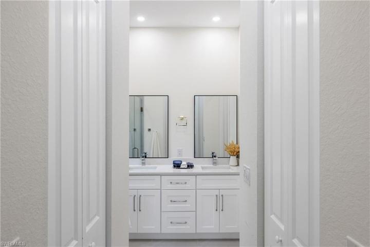 His and Hers looking into Master Bath