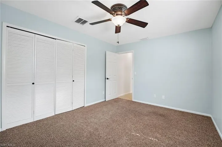 Back guest bedroom.