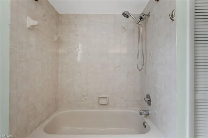 Guest bathroom.