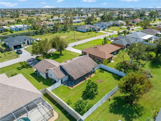 1010 SW 8th  CT, Cape Coral, FL 33991