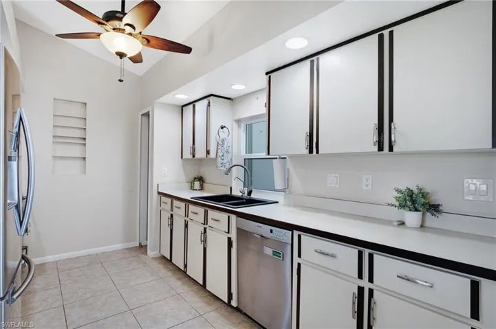 1010 SW 8th  CT, Cape Coral, FL 33991